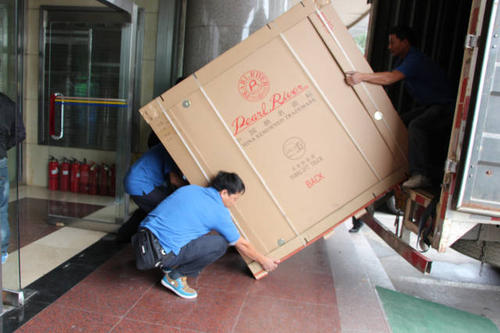 黄潭镇钢琴贵重工艺品无忧运